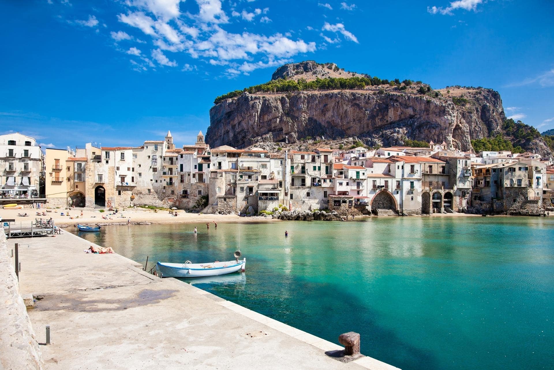 Vacanze in catamarano lungo la Costa Siciliana